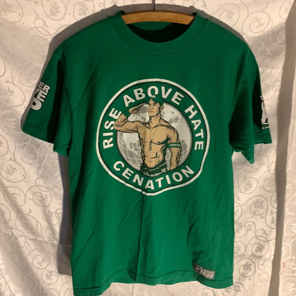 WWE SIZE MEDIUM JOHN CENA T SHIRT